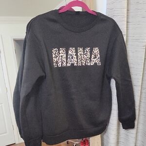 SHEIN Black Crewneck Sweatshirt with Pink Leopard 'MAMA' Graphic